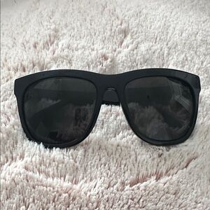 Vera Wang Black Sunglasses